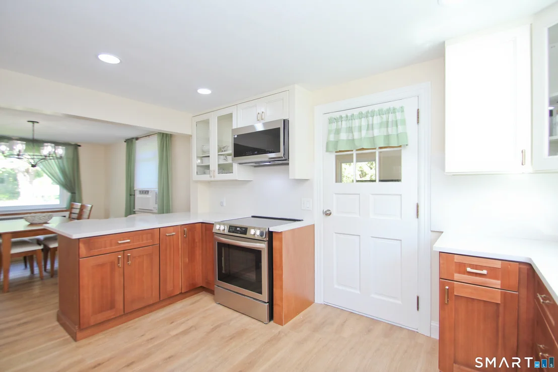 Photo of 11 Esther Avenue