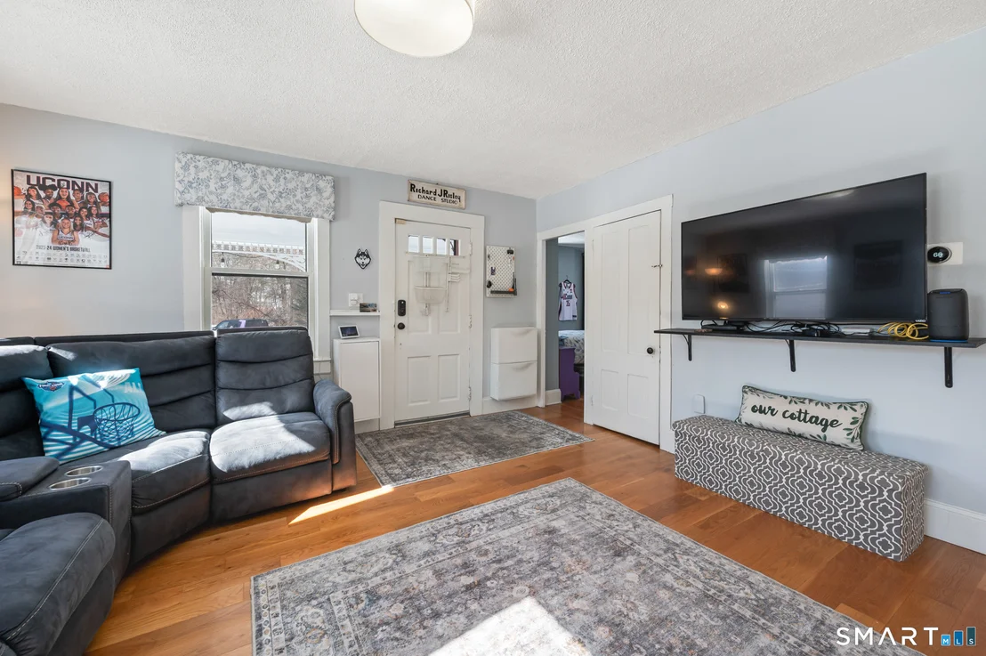 Photo of 97 Armstrong Road