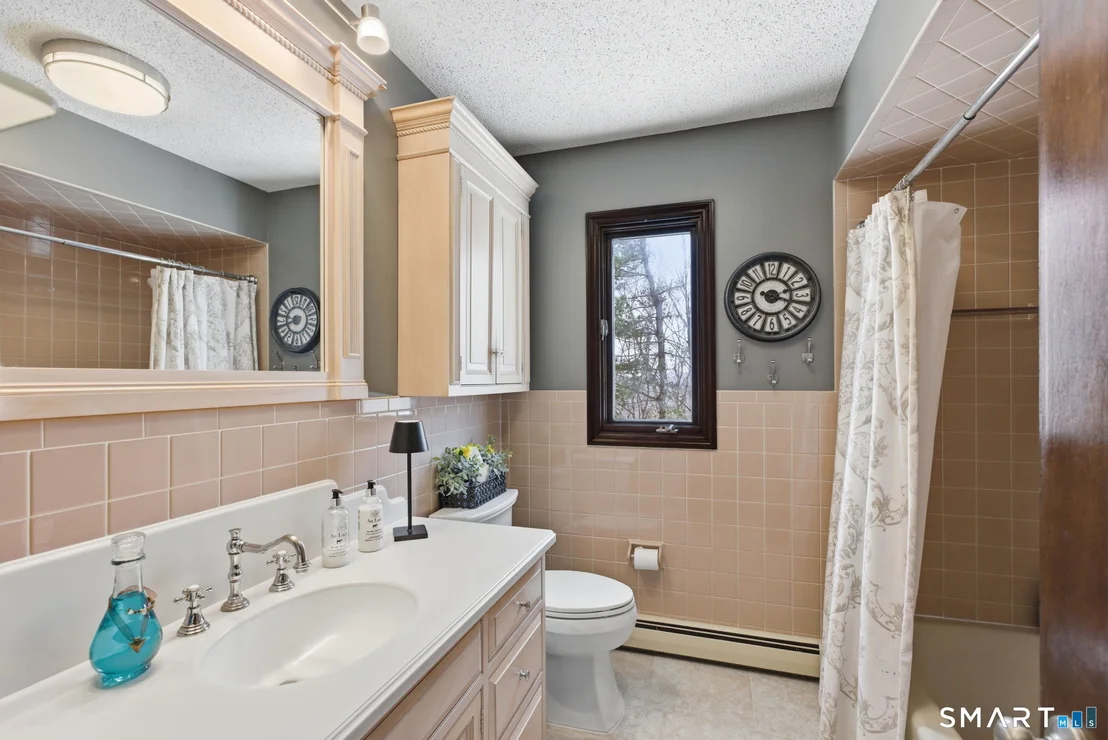 Photo of 6 Windward Drive