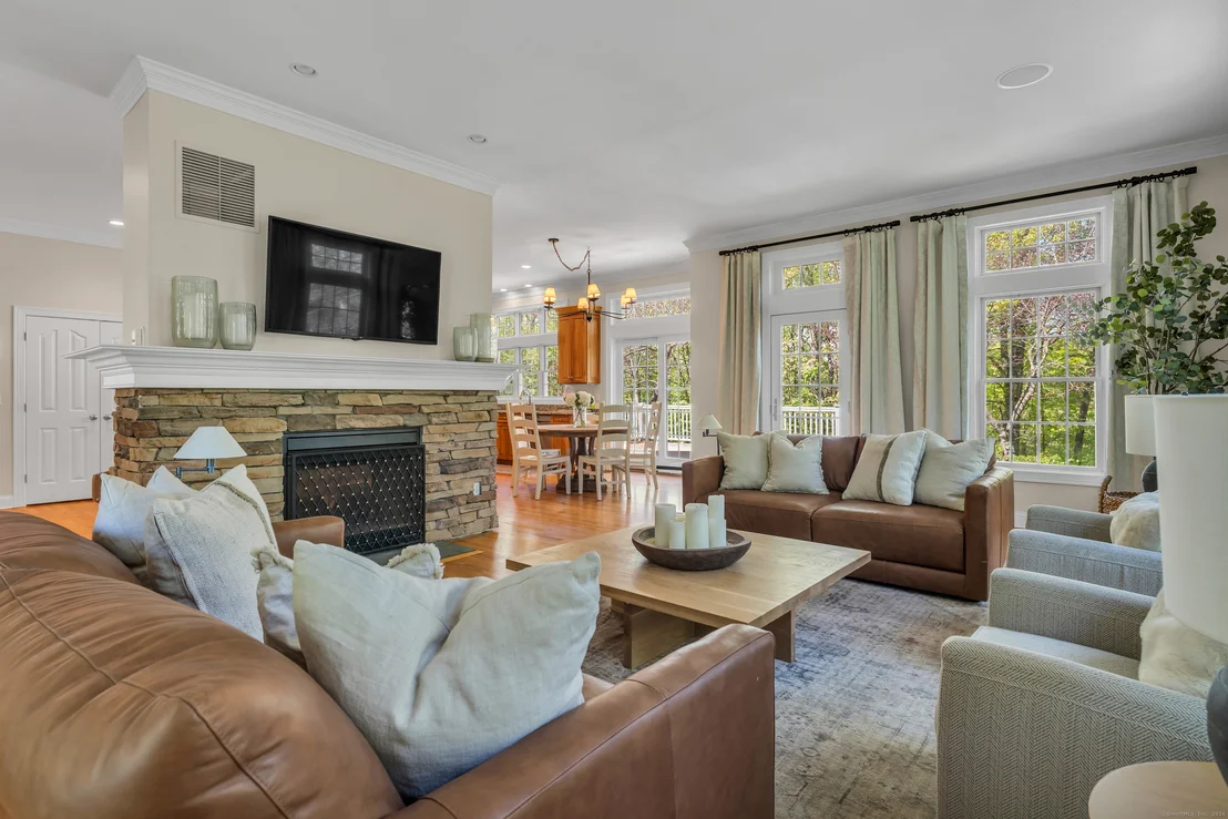 Photo of 101 Lynn Drive