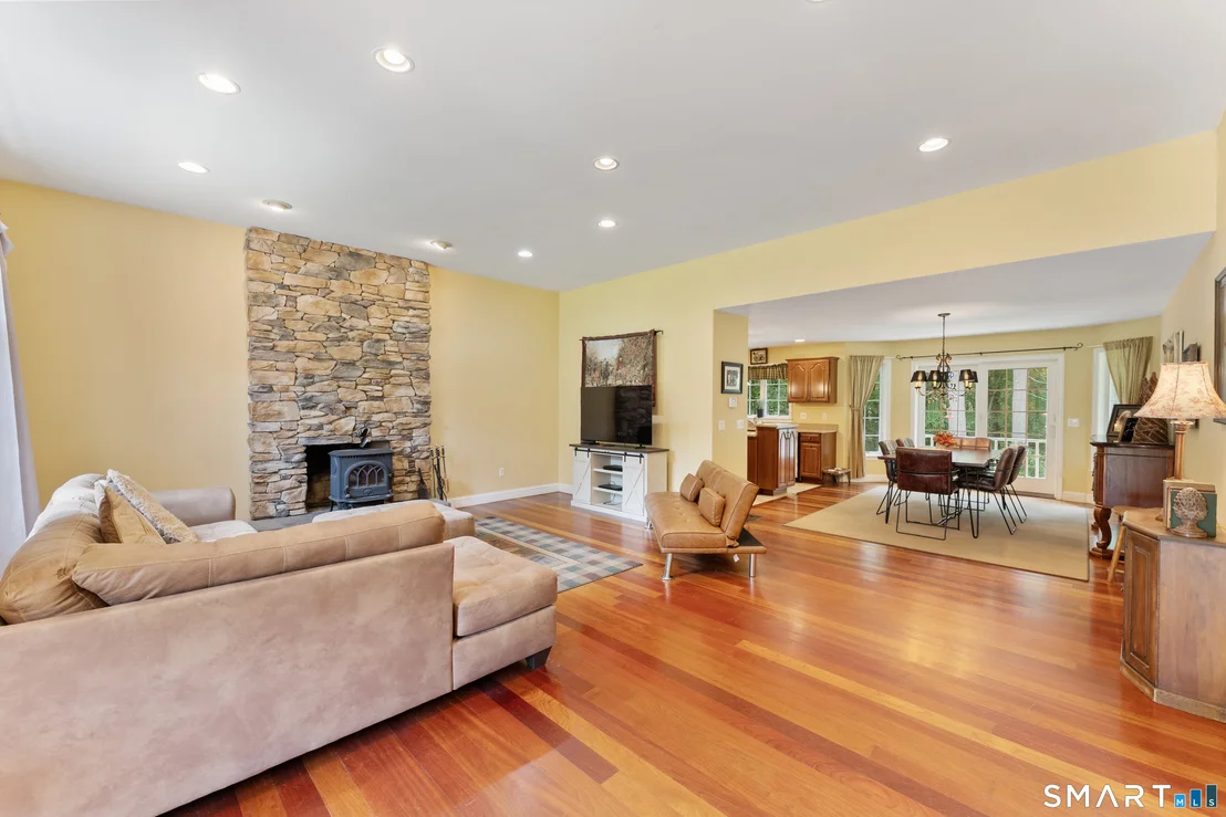 Photo of 3 Jason Heights
