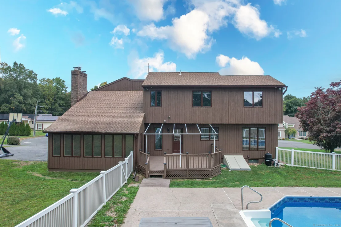 Photo of 405 Neill Drive