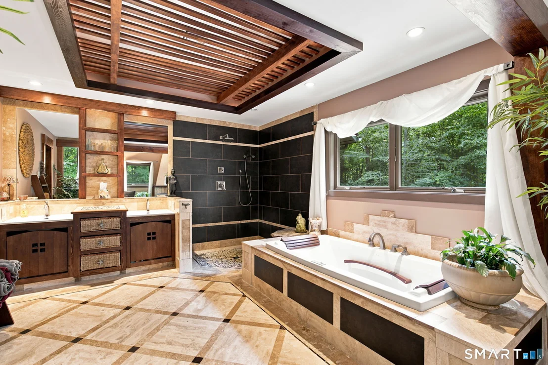 Photo of 170 Bushy Hill Road