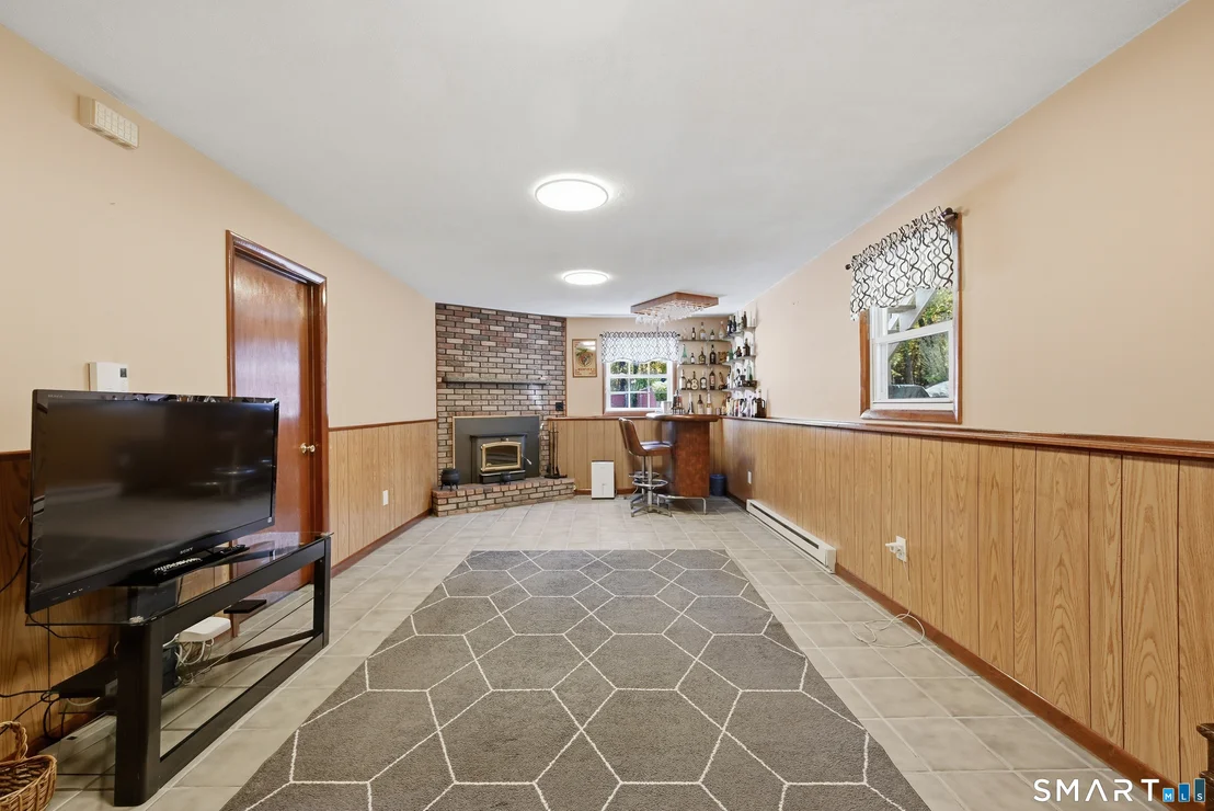Photo of 2 Ken Oaks Drive