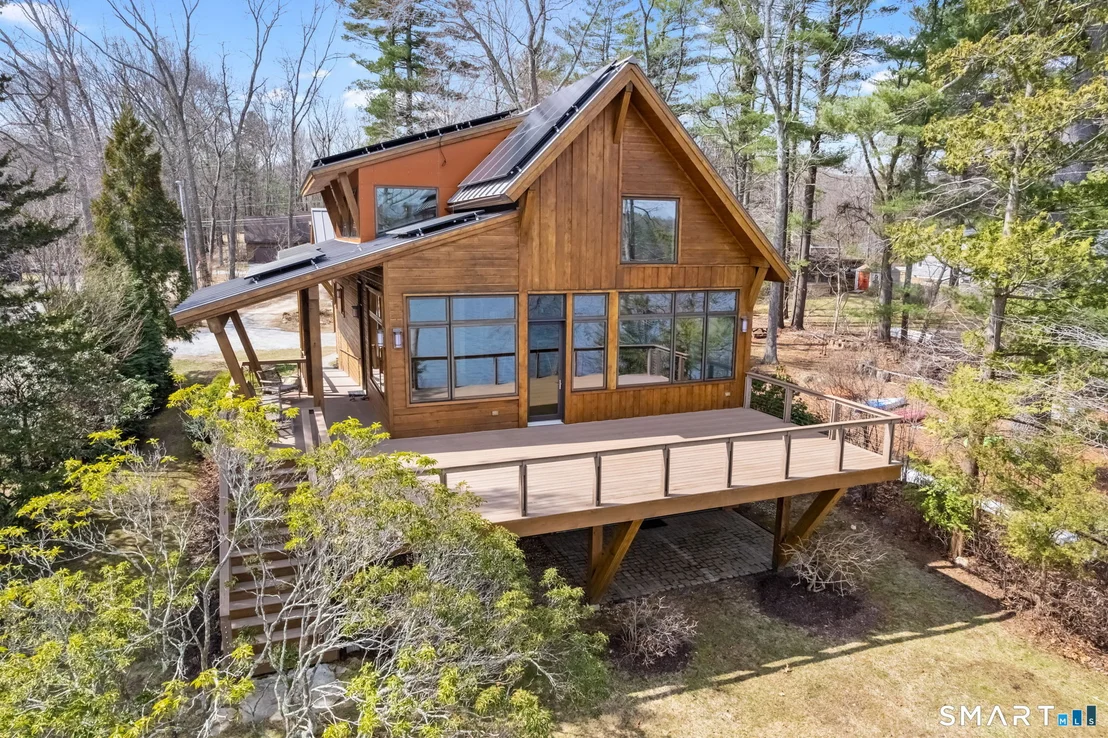 Photo of 152 Lakeside Drive