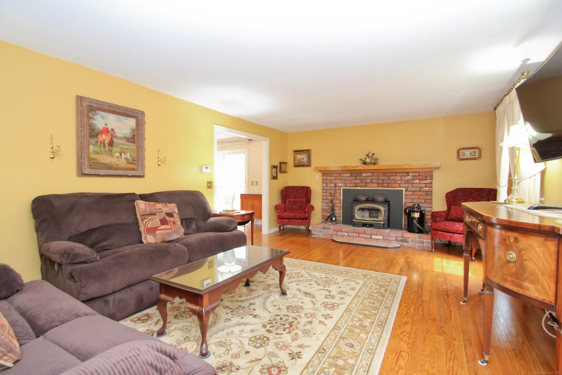 Photo of 1183 Newgate Road