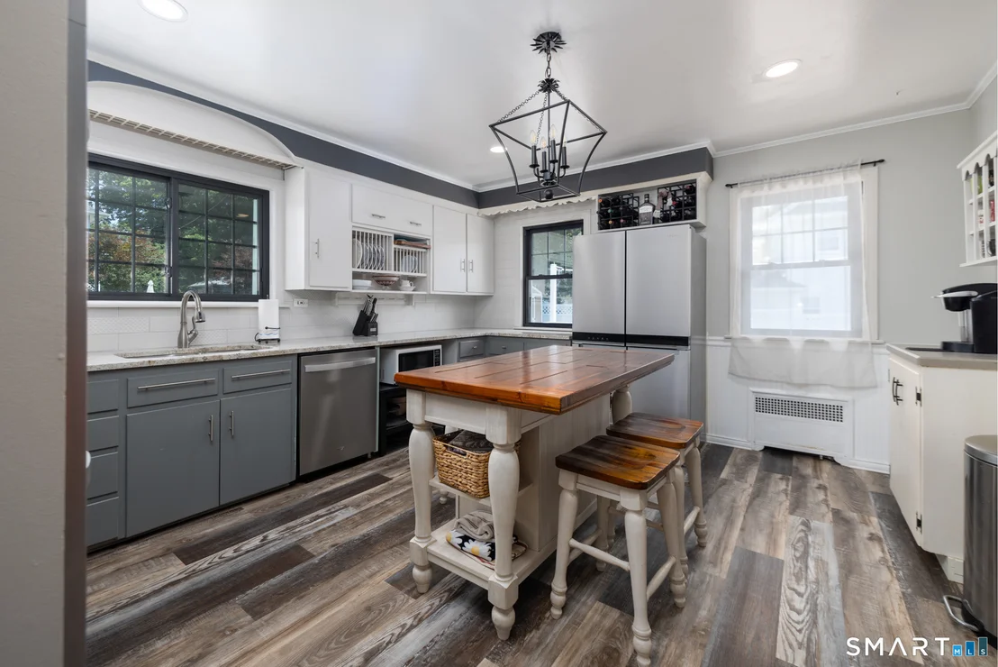 Photo of 5 Hillcrest Avenue