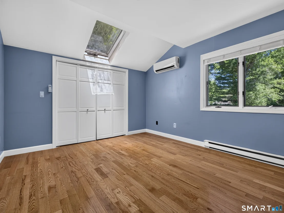 Photo of 10 Herster Drive