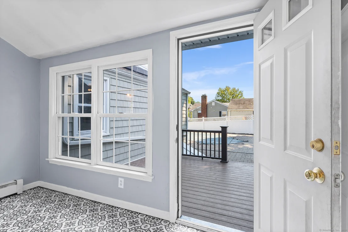Photo of 165 Giddings Avenue