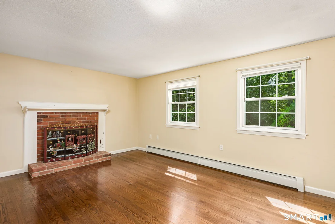 Photo of 136 Dickinson Road