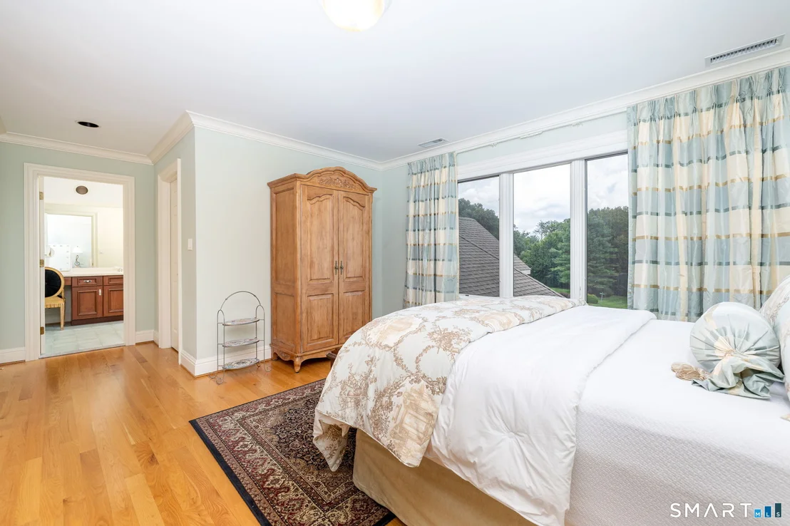 Photo of 122 Windward Place