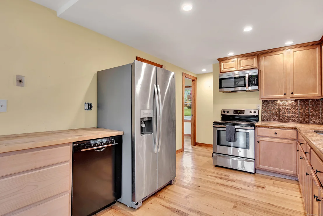 Photo of 43 Kasson Avenue