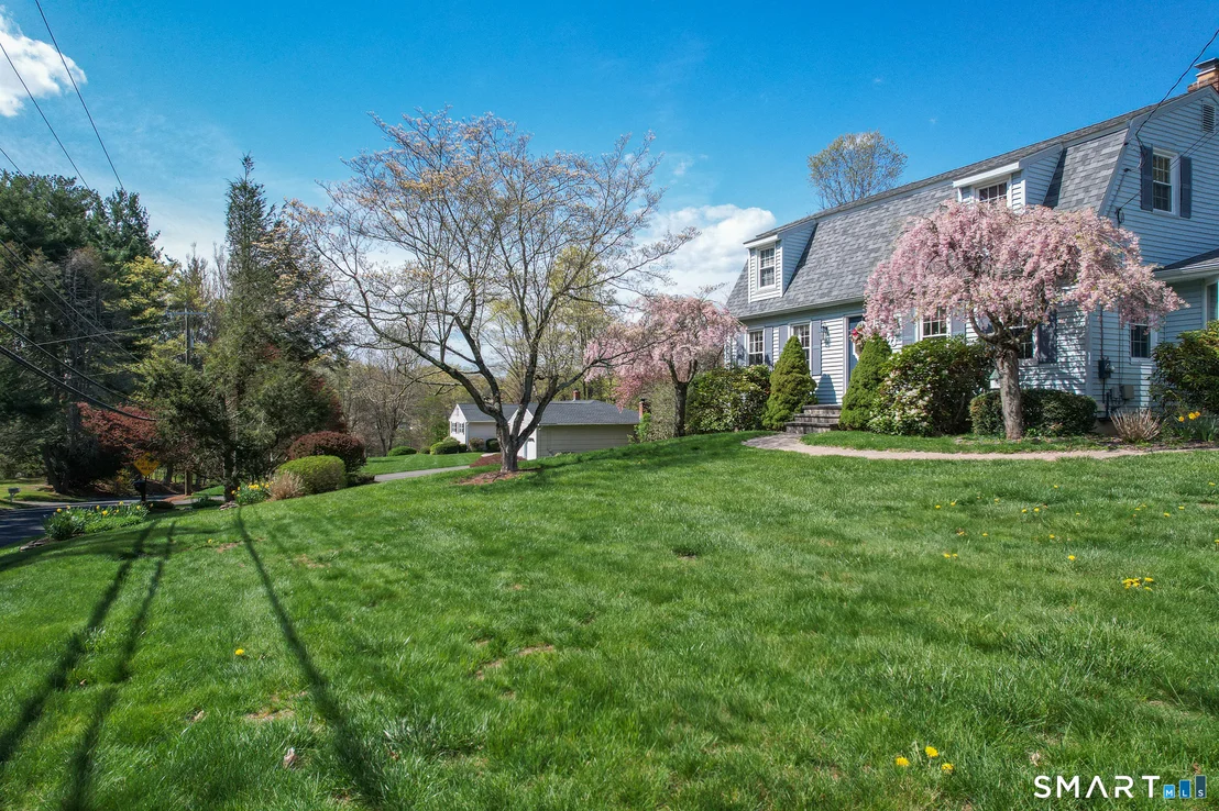 Photo of 230 Wallingford Road