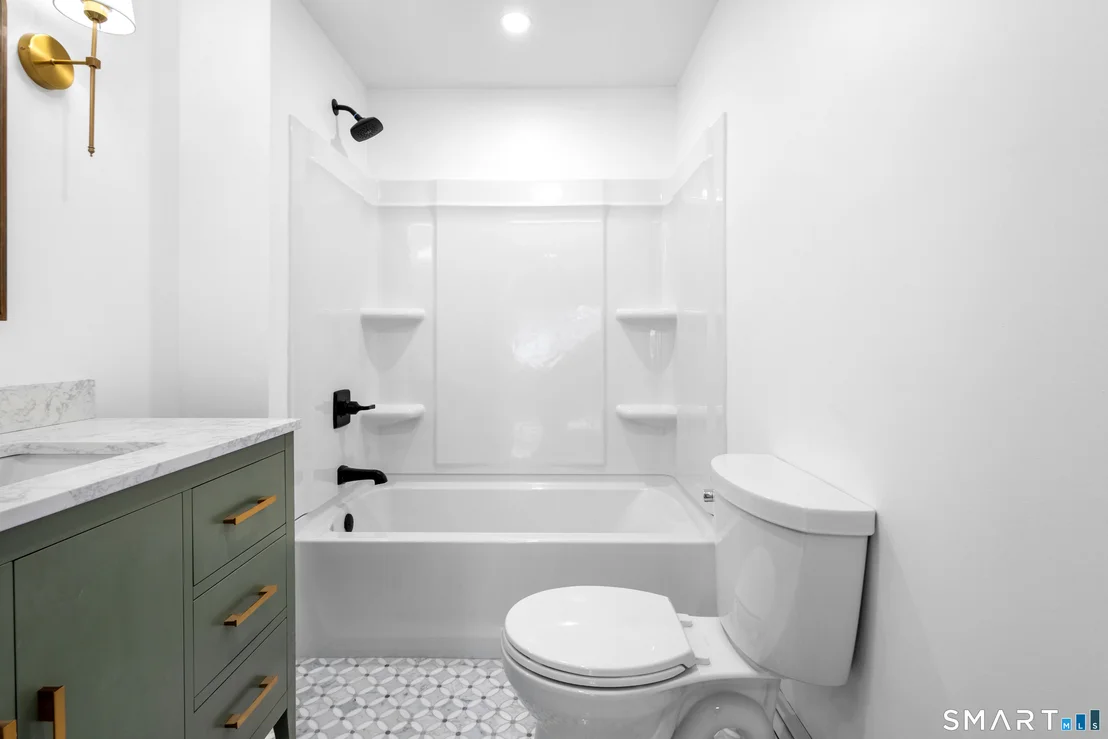 Photo of 395 Maple Street
