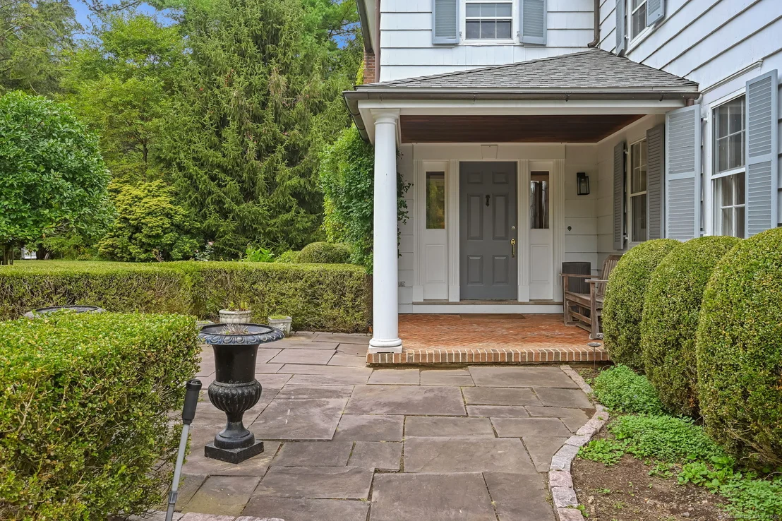Photo of 330 Ridgefield Road