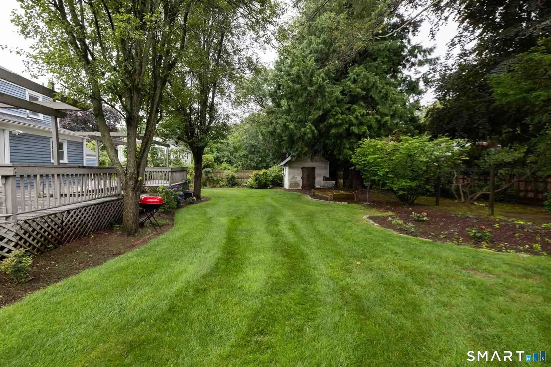 Photo of 140 Round Hill Road