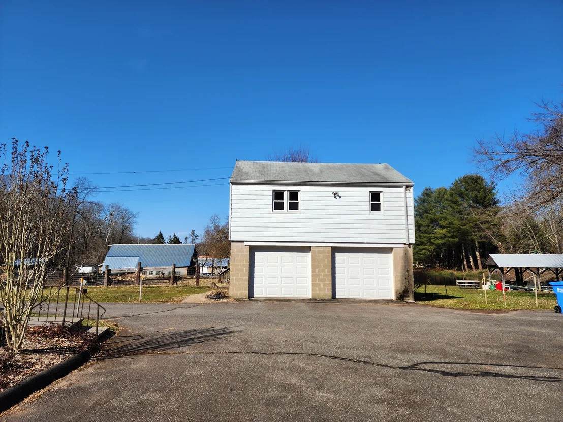 Photo of 153 Bear Rock Road