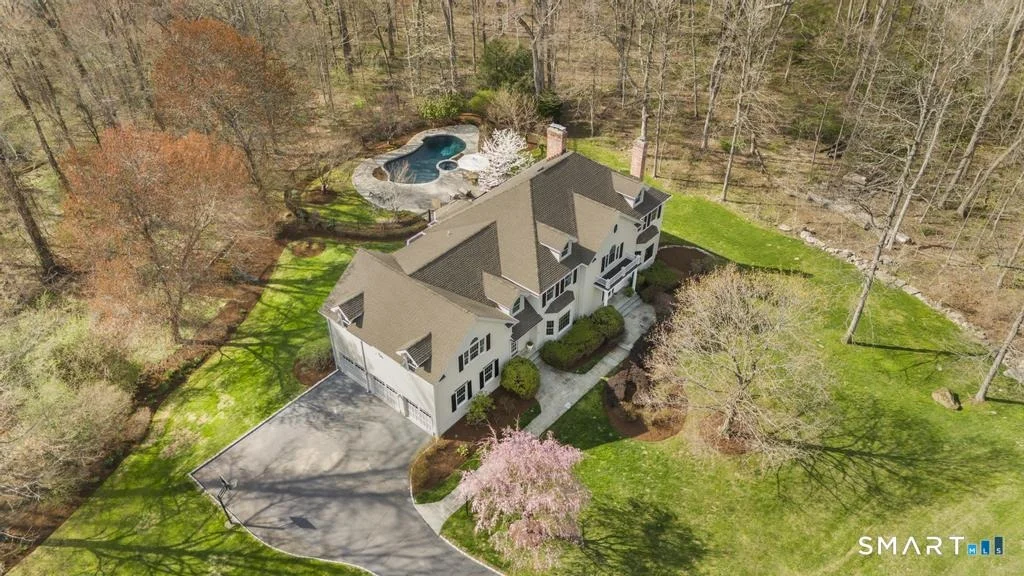 Photo of 8 Maplewood Lane