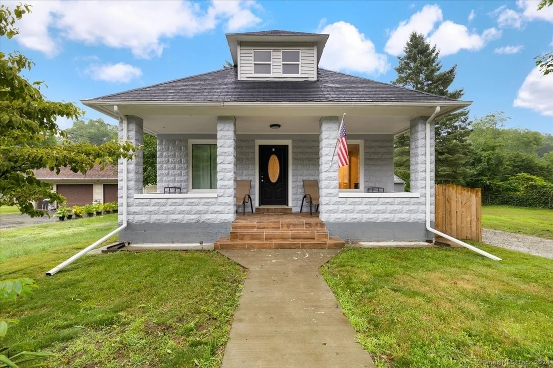 Photo of 198 Main Street