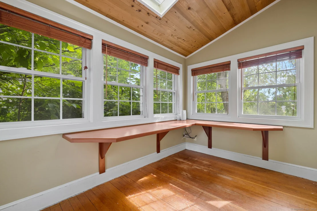 Photo of 1016 Ridge Road