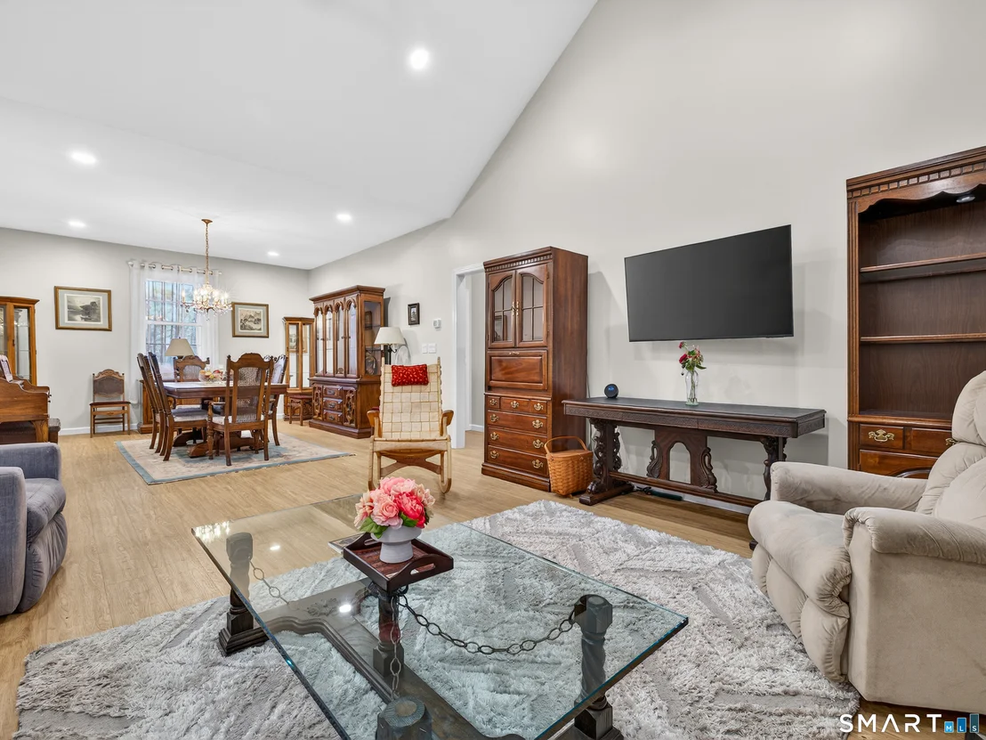 Photo of 16 Whitehall Drive