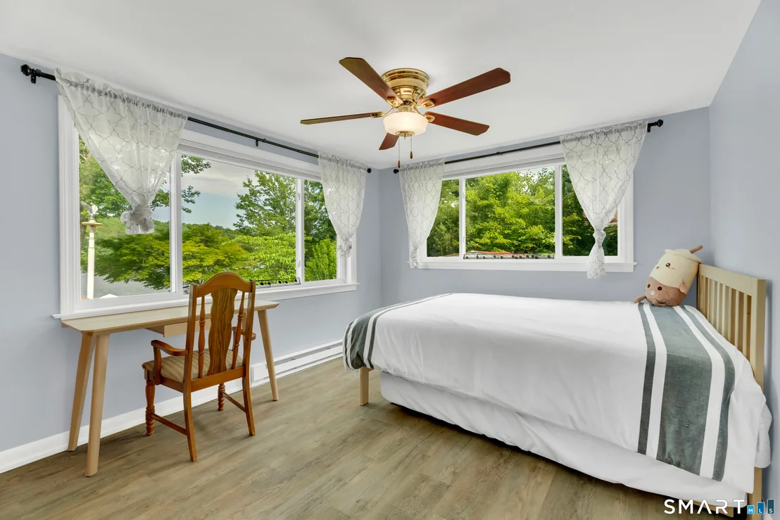 Photo of 51 Lakeview Drive
