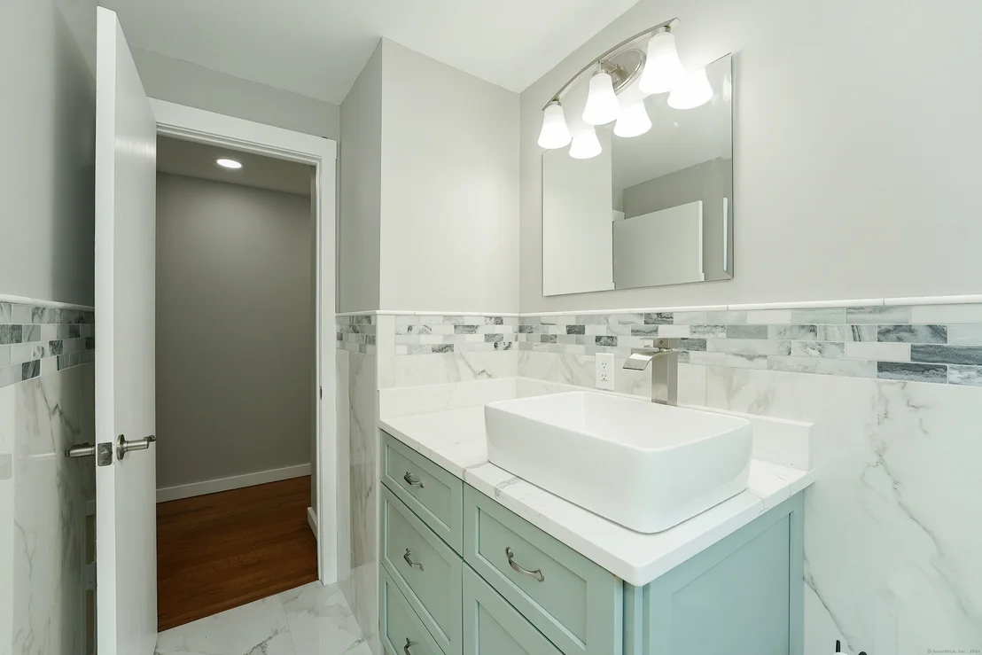 Photo of 144 Roxbury Road