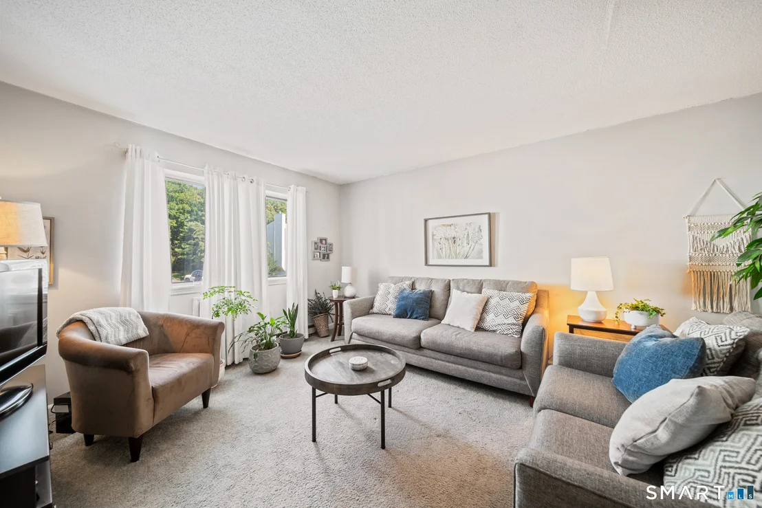 Photo of Unit 13C at 925 Oronoke Road