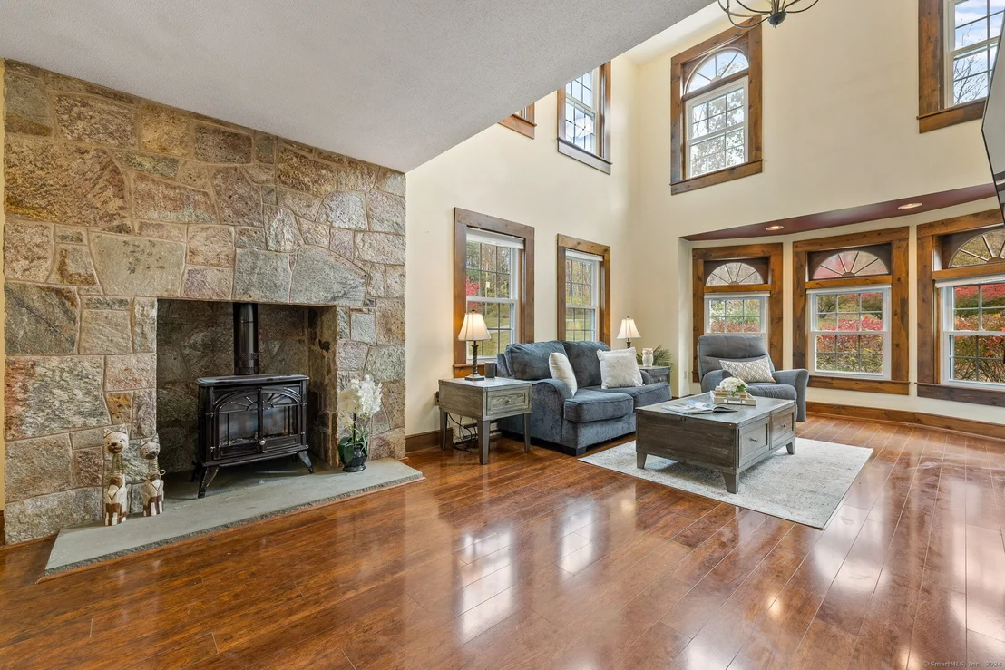 Photo of 297 Skinner Lane