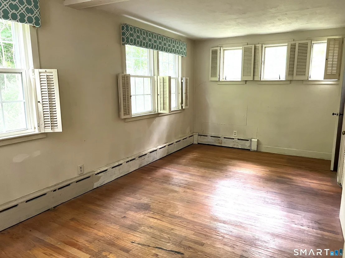 Photo of 75 Black Rock Road
