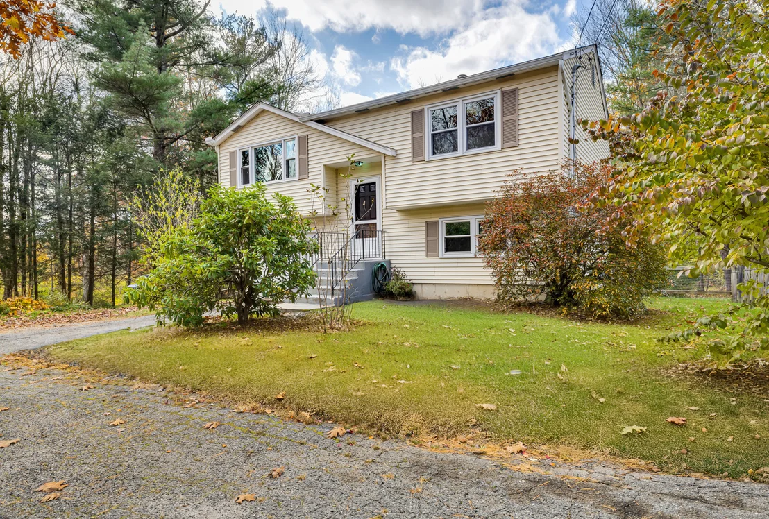 Photo of 595 Torringford Street