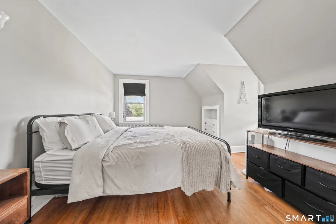Photo of 74 Pullen Avenue