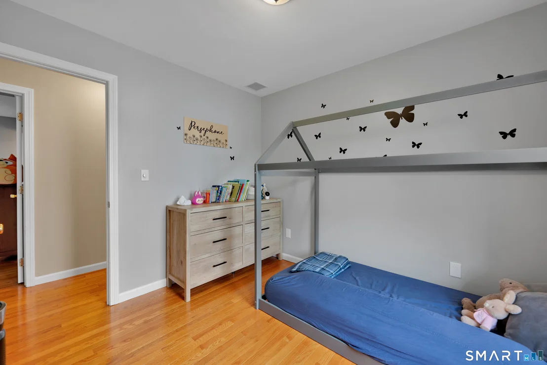 Photo of 43 Oak Street