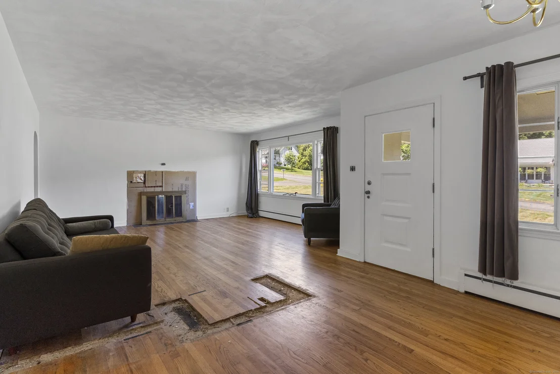Photo of 39 Taft Circle
