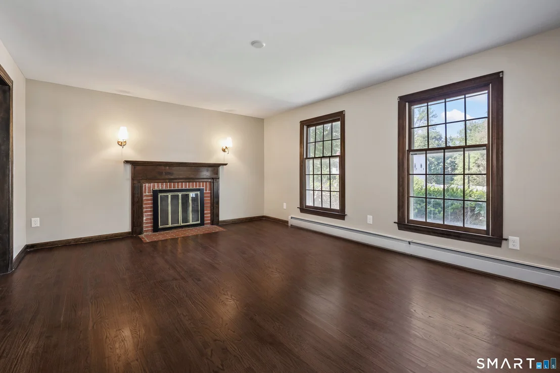 Photo of 172 Wedgewood Drive