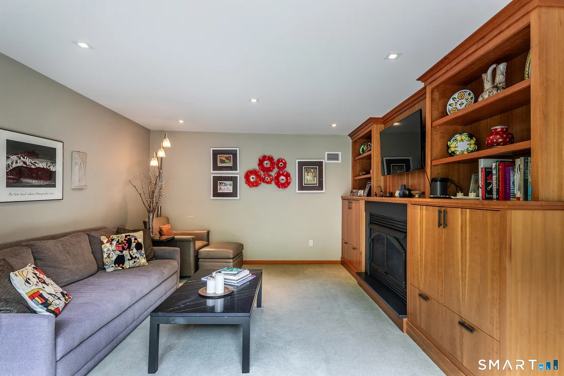 Photo of 51 Long Meadow Road