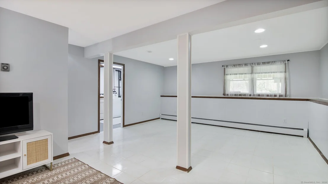 Photo of 15 Winthrop Road