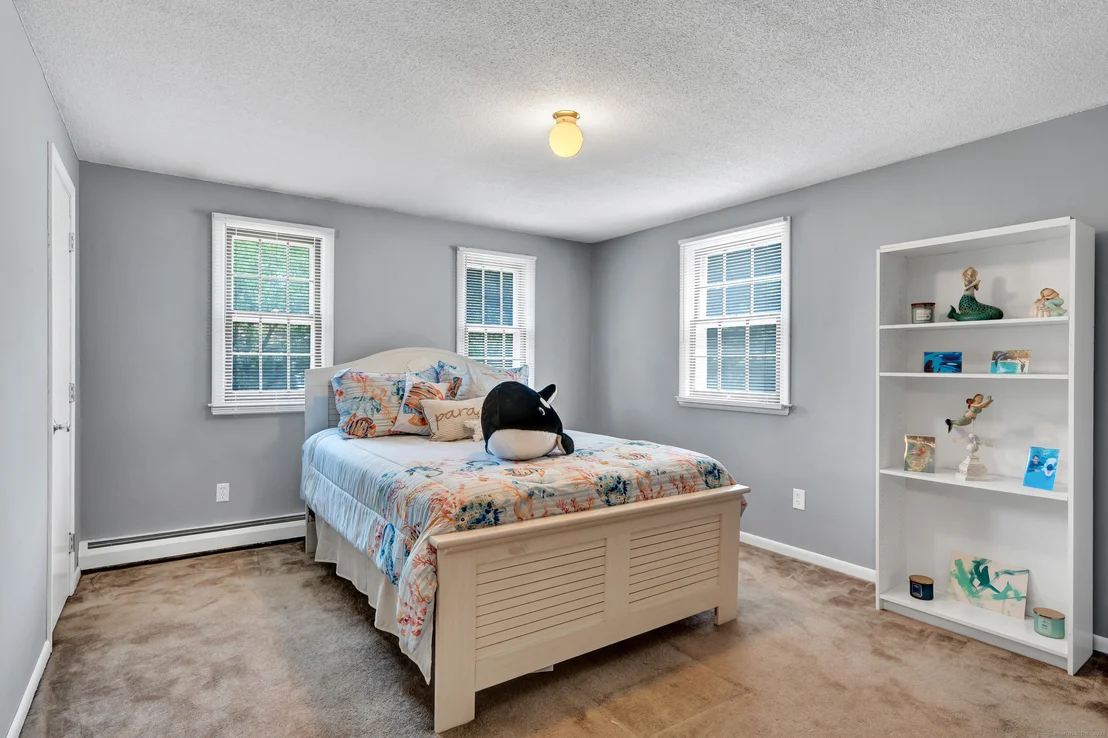 Photo of 302 Quarry Brook Drive