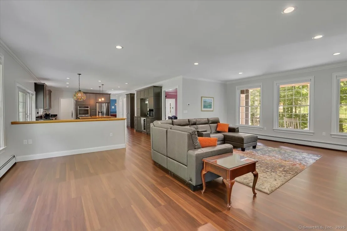 Photo of 152 Cheney Lane