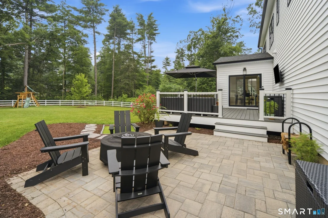 Photo of 43 Oak Ridge Drive