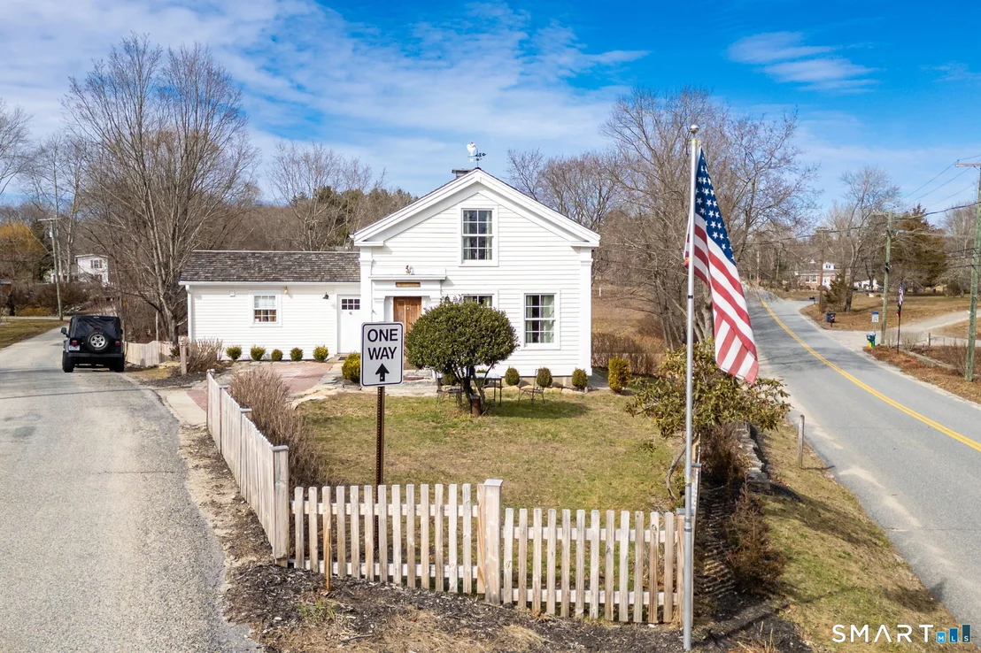 Photo of 296 Main Street