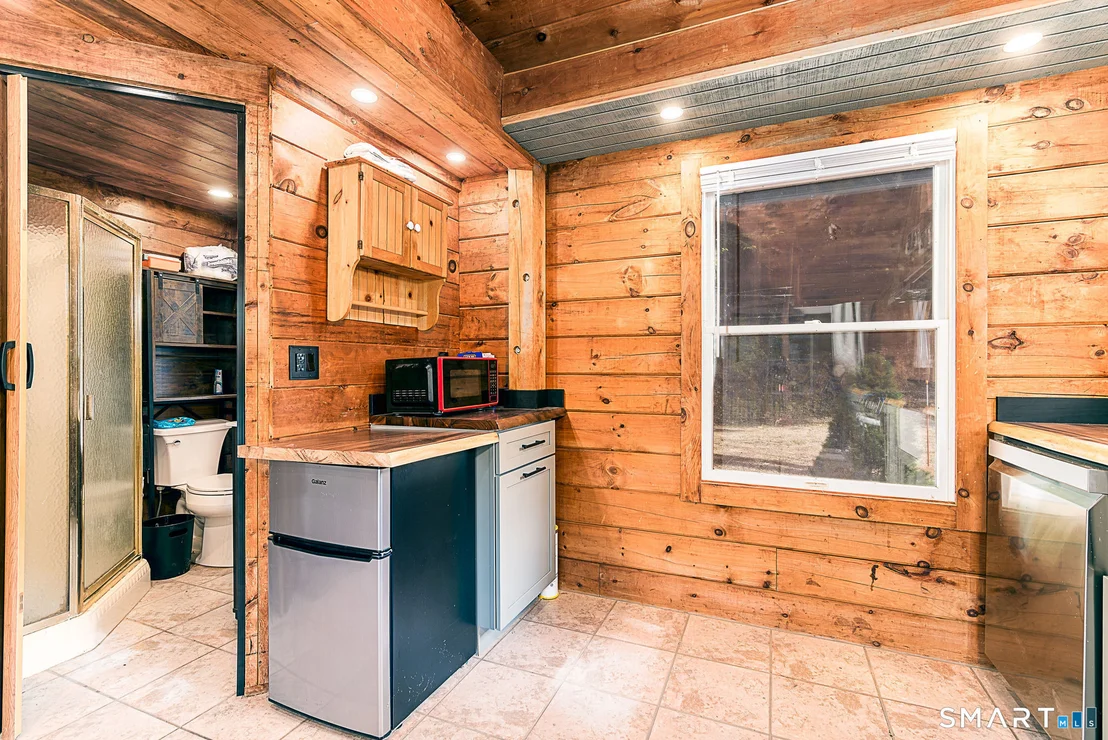 Photo of 157 Paradise Drive