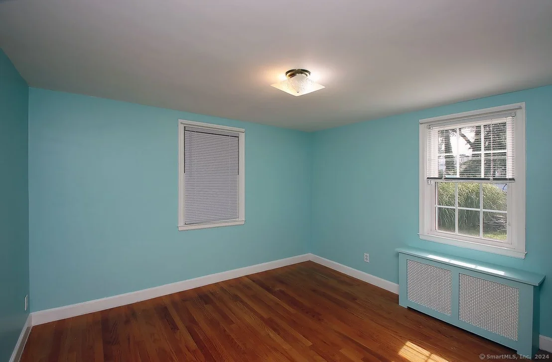 Photo of 33 Vineyard Road