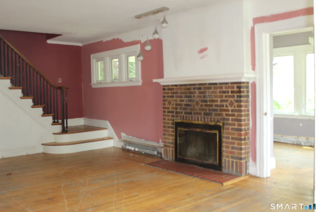 Photo of 105 Roydon Road
