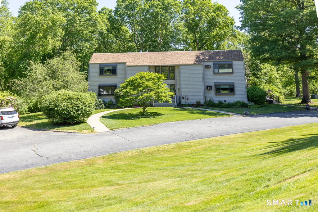 Photo of Unit 8C at 91 Riverview Road