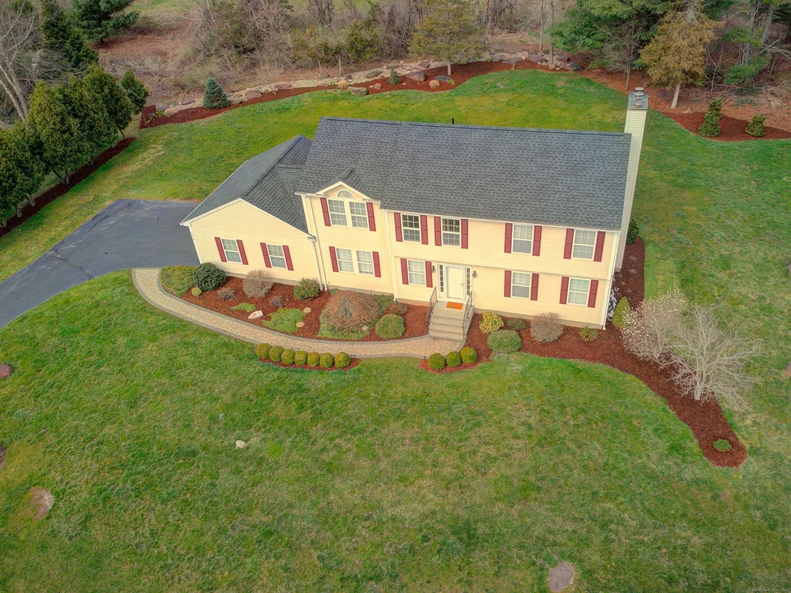 Photo of 115 Spring Wood Lane