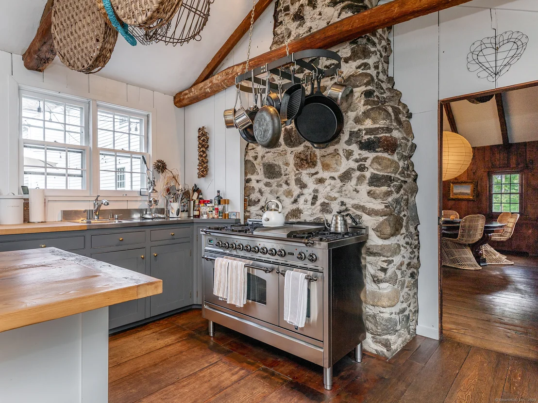 Photo of 276 Guilds Hollow Road