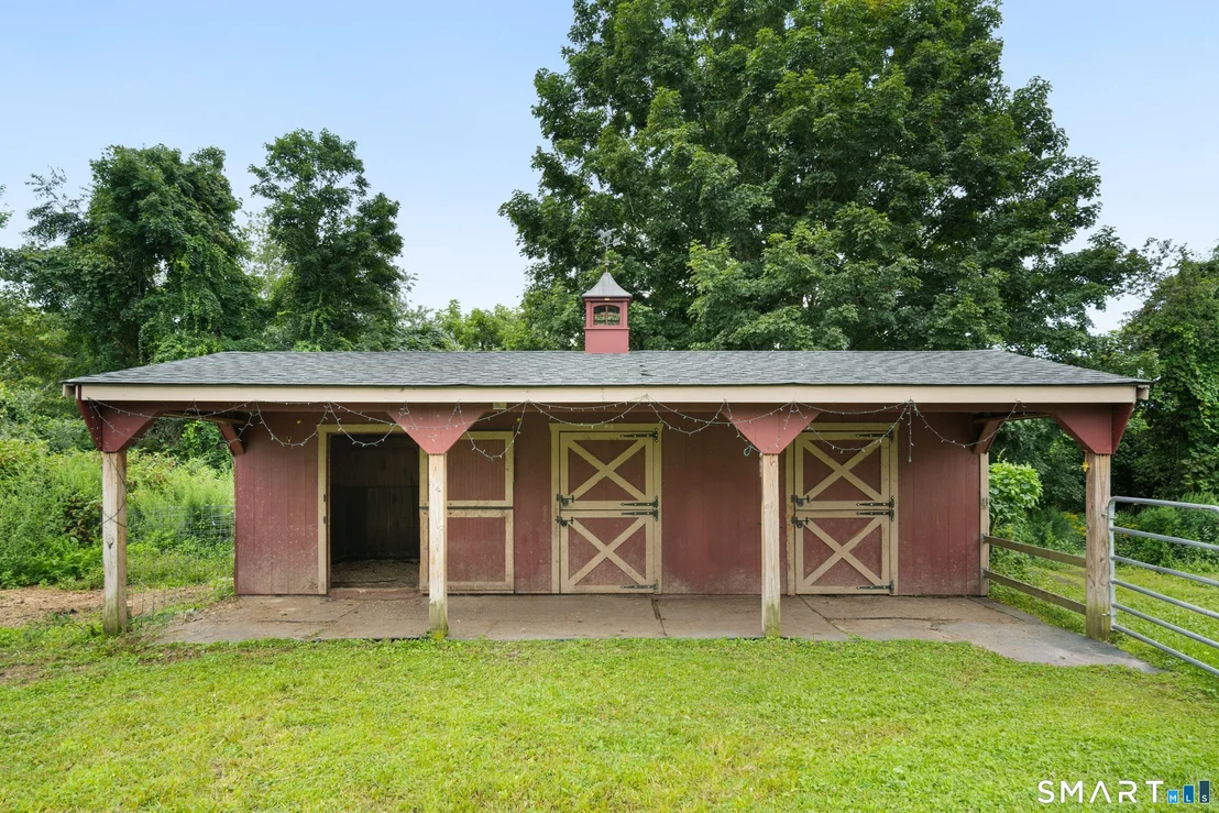 Photo of 8 Meadow Drive