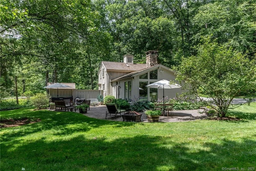 Photo of 16 Tompkins Hill Road