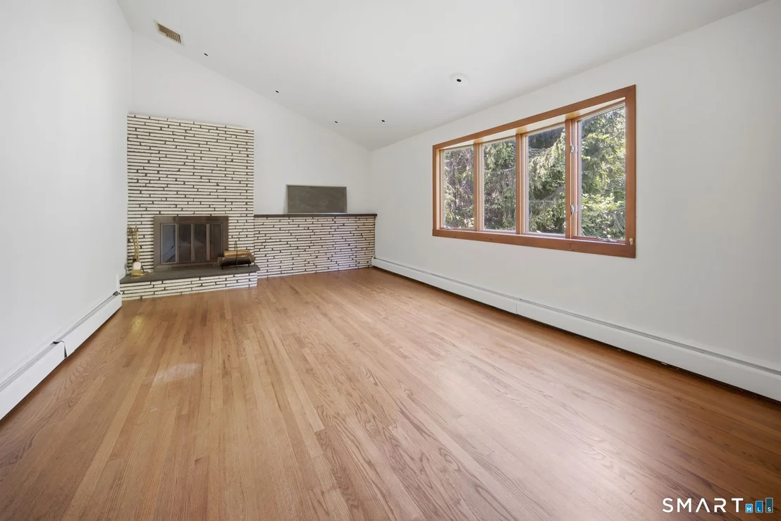 Photo of 40 Eastview Drive